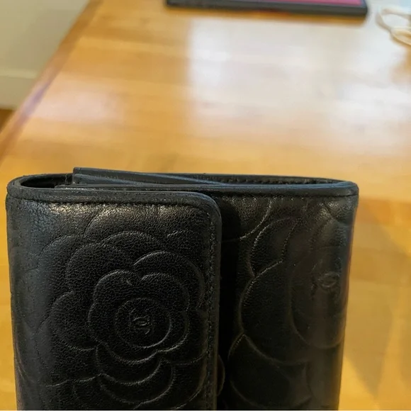 Authentic Chanel Camelia long wallet. - Picture 8 of 14